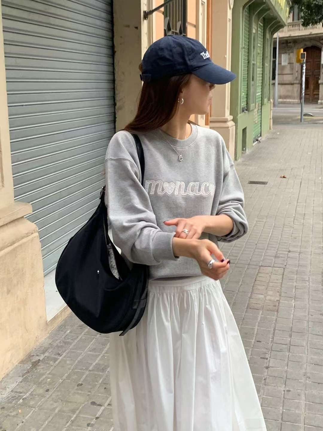 // 立體拼lace布字母衛衣