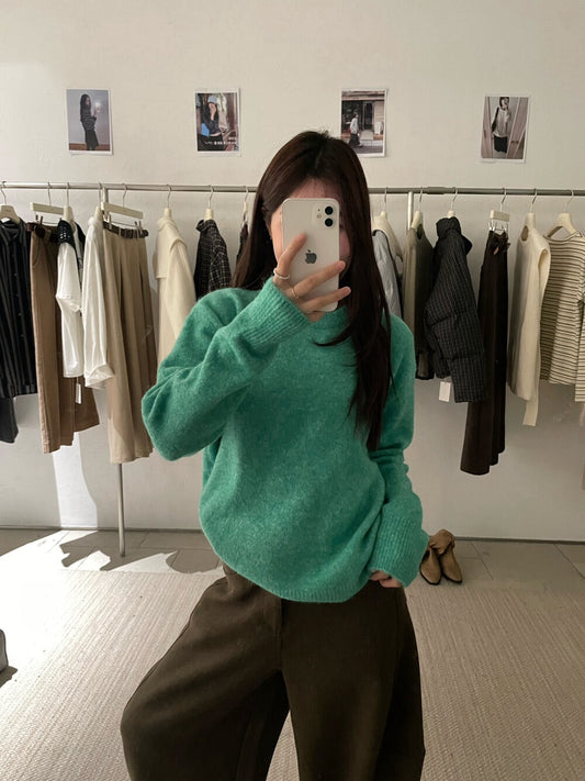 // 軟糯感糖果色系圓領毛衣