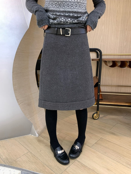 // 氣質微A五分毛呢裙(連腰帶)