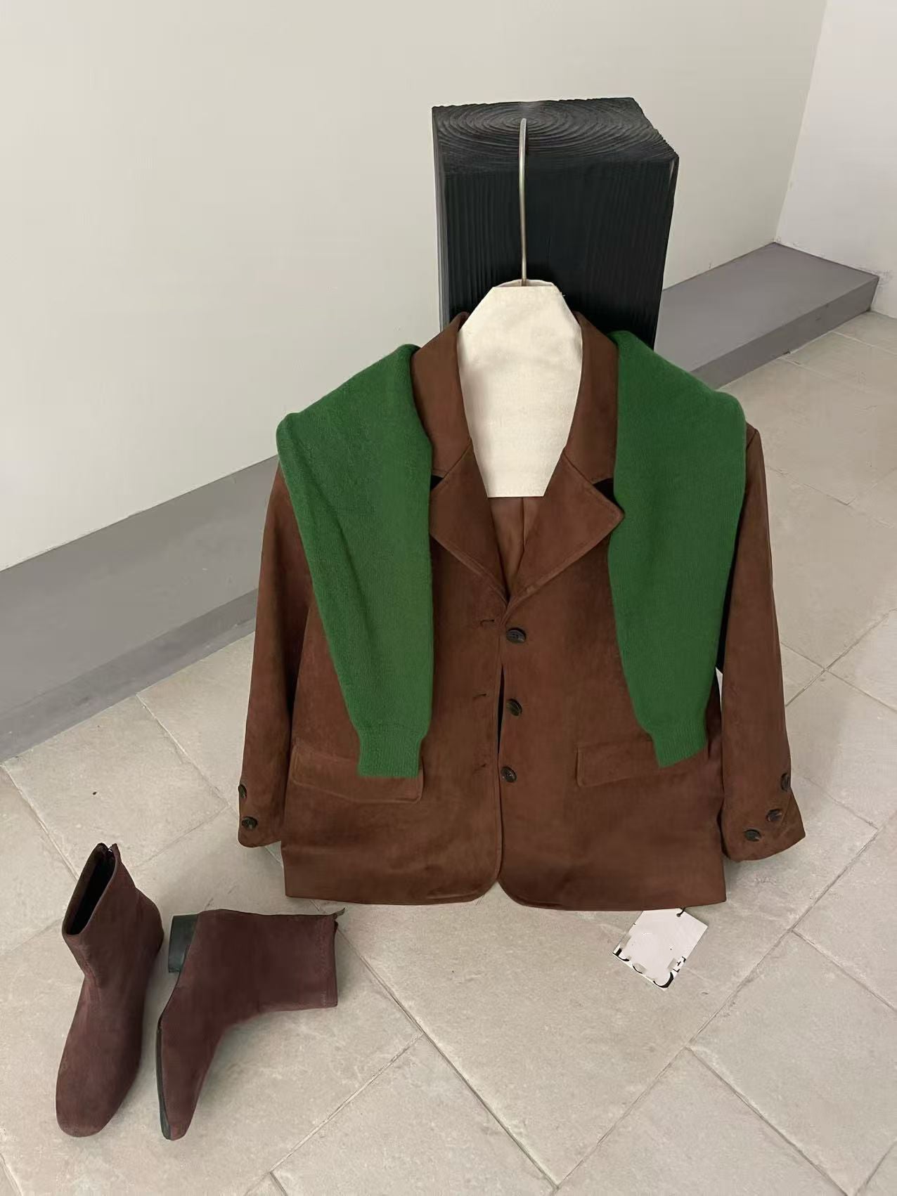 // 復古感超氣質牛皮絨外套