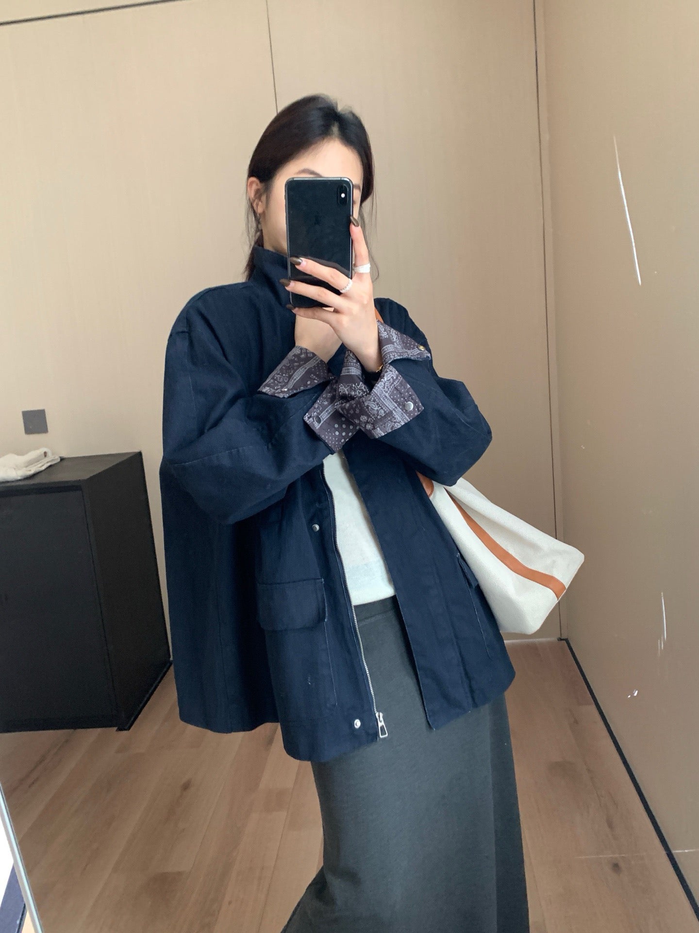 // 中古感拼花紋麂皮領工裝外套