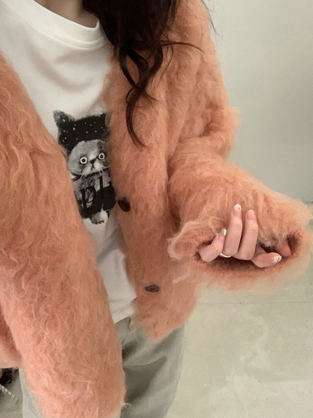 // 造型感圈圈毛拉絨V領外套