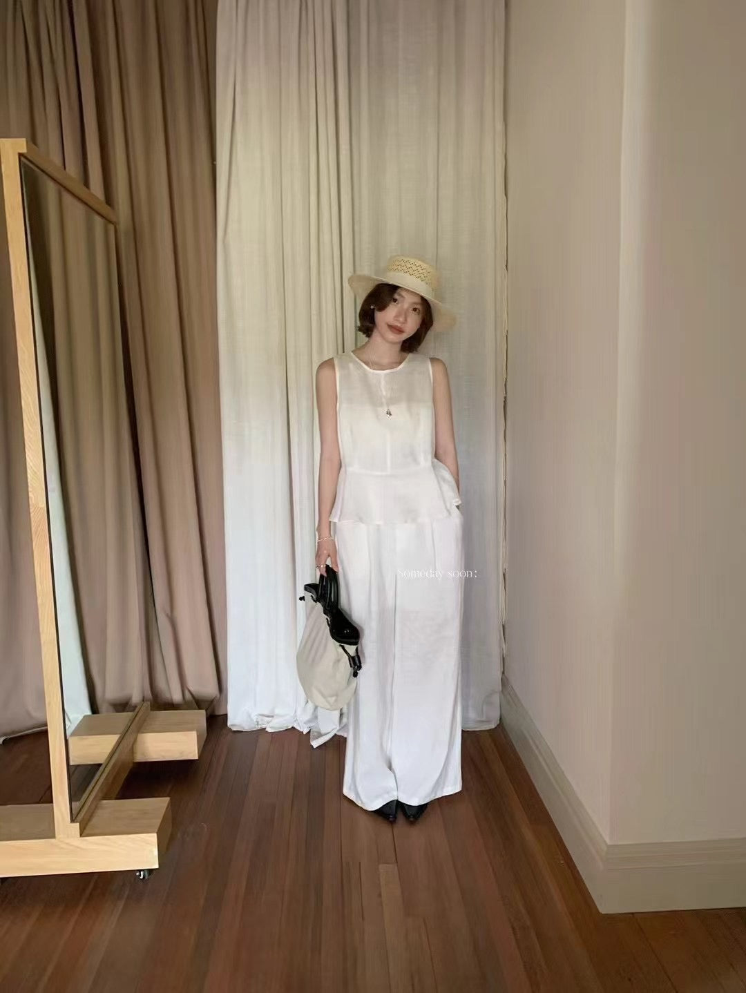 // 100%麻質荷葉邊背心+褲子套裝
