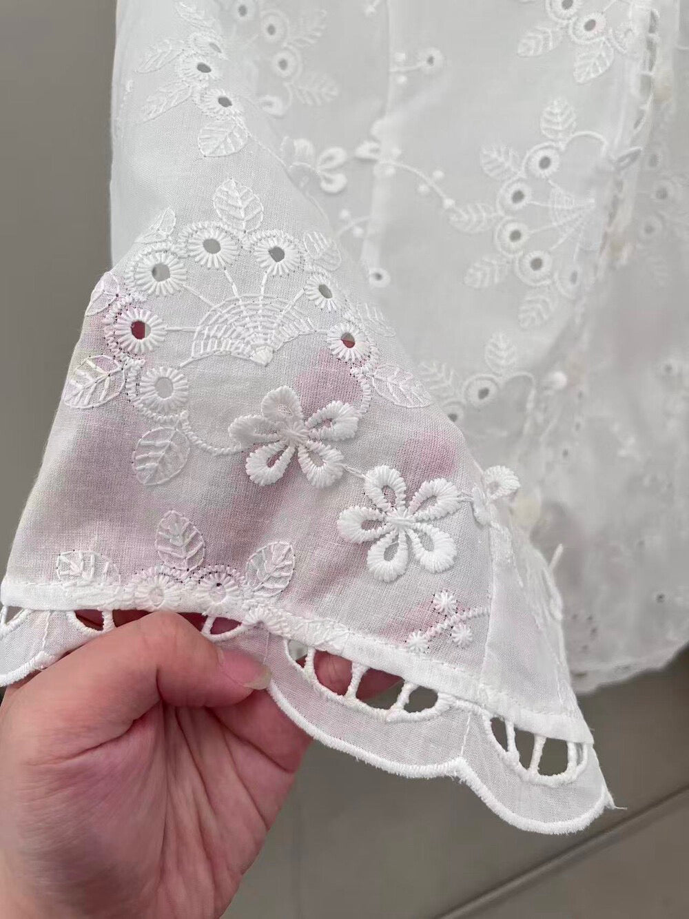 // 絕美重工鈎花小飛袖BL