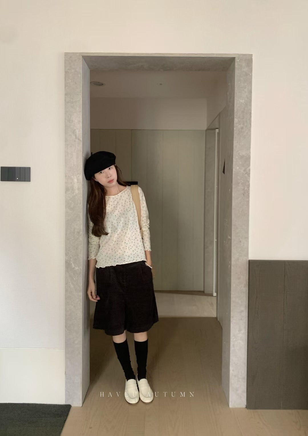 // 卷卷邊超軟糯親膚小碎花上衣