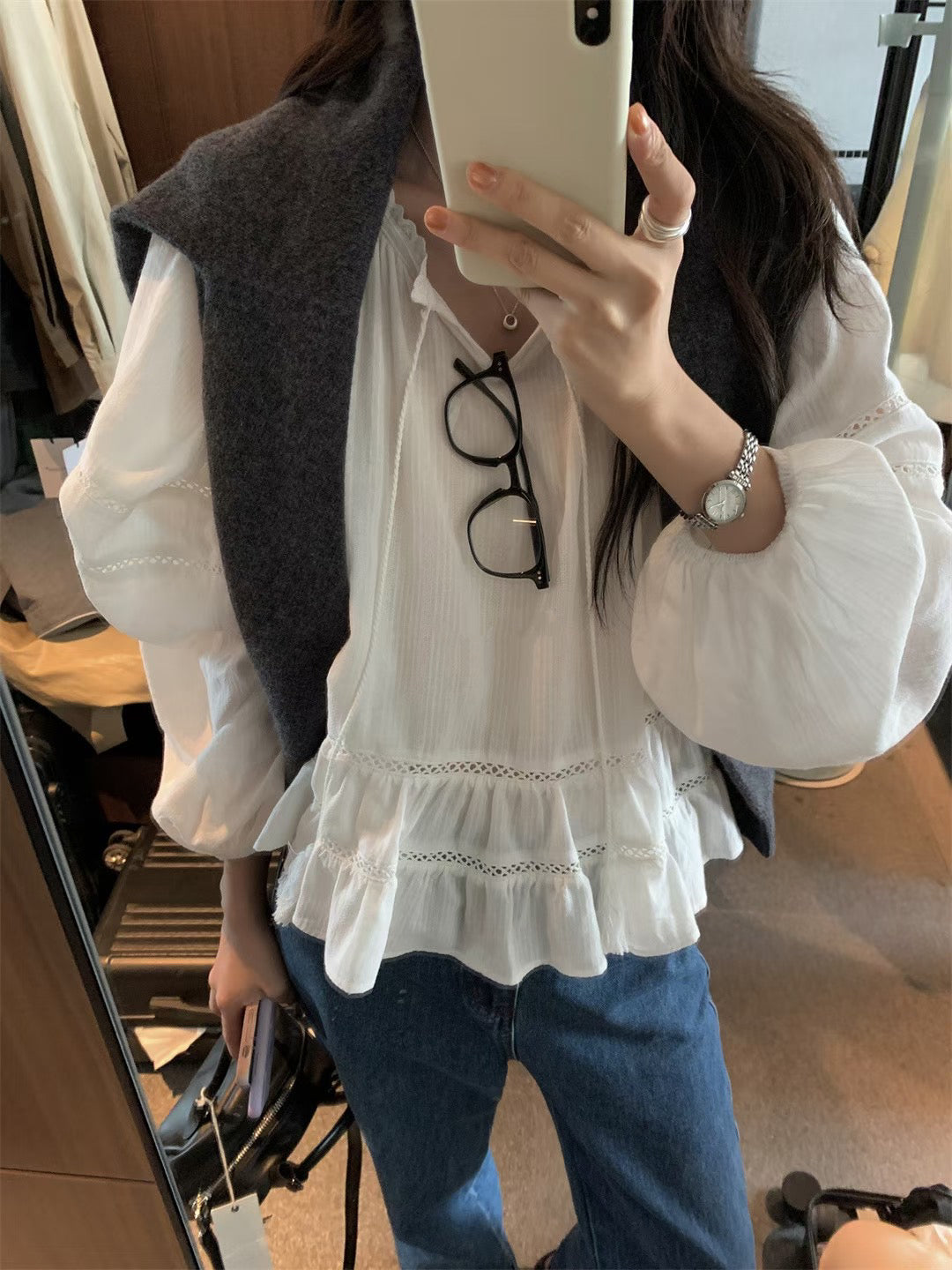 // 花邊綁帶荷葉腳鏤空BL