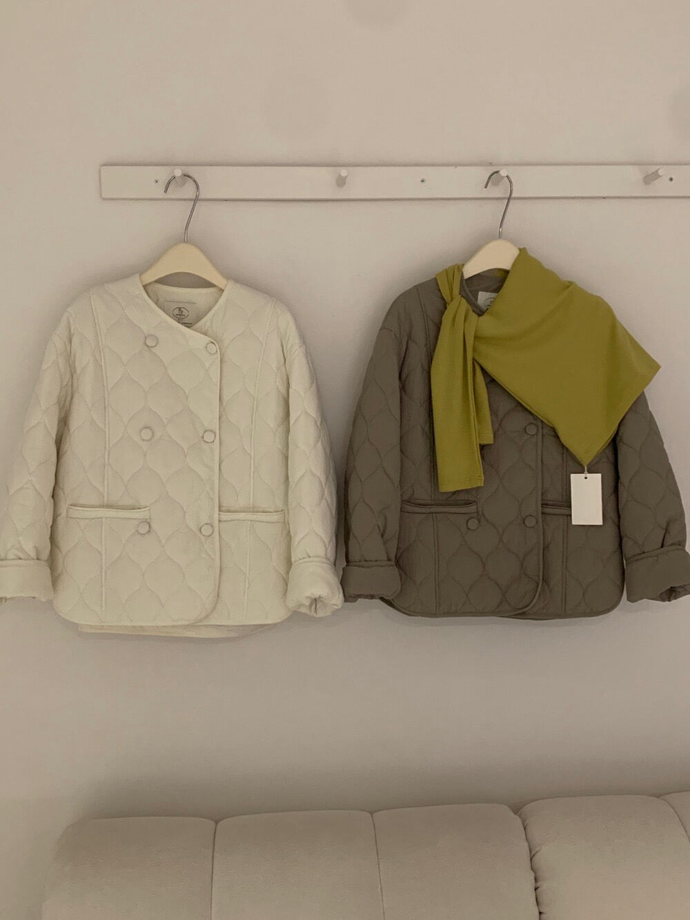 // cutting超美菱格夾棉圓領弧邊外套