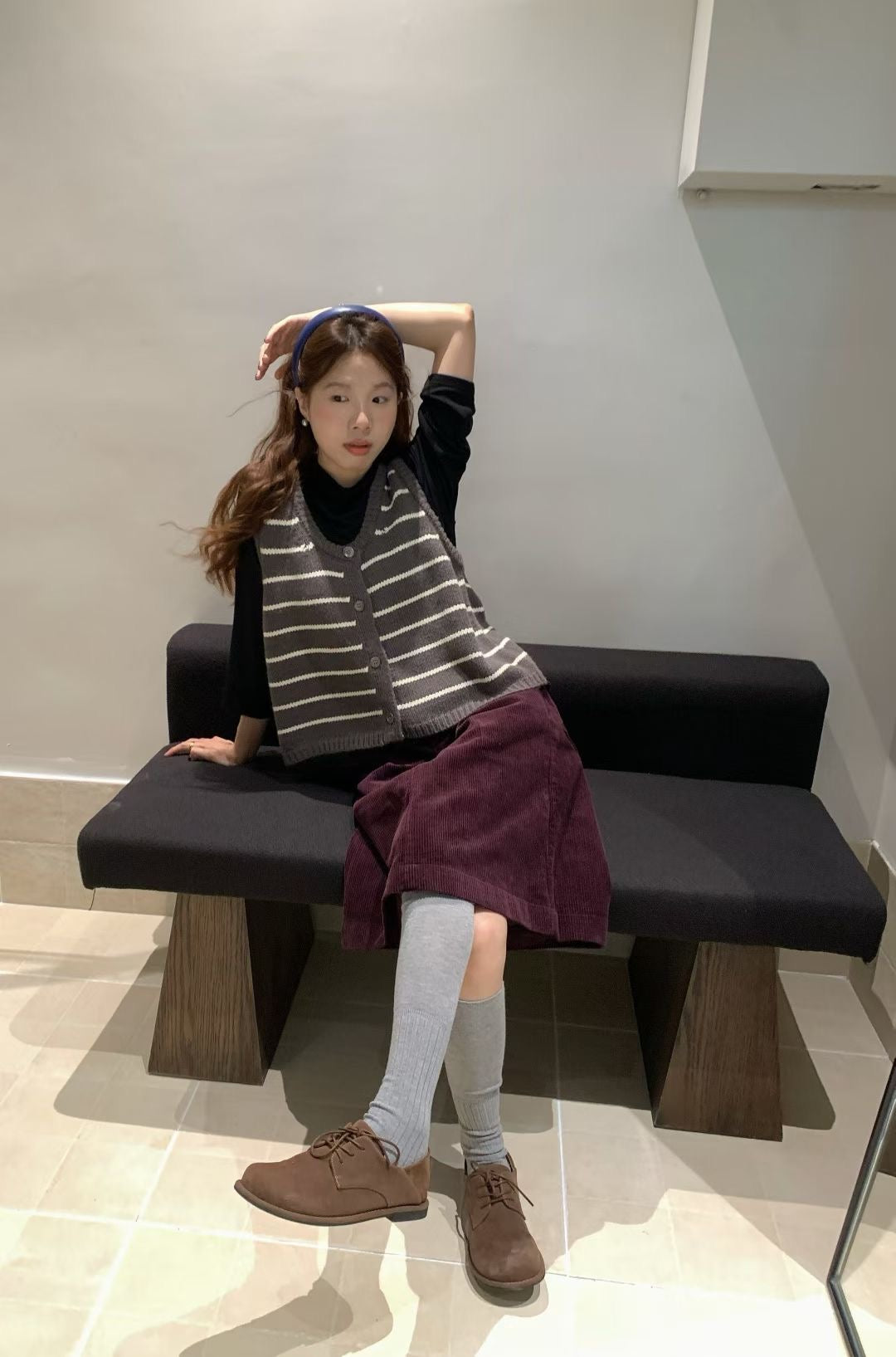 // 疊穿必備間條開胸針織背心