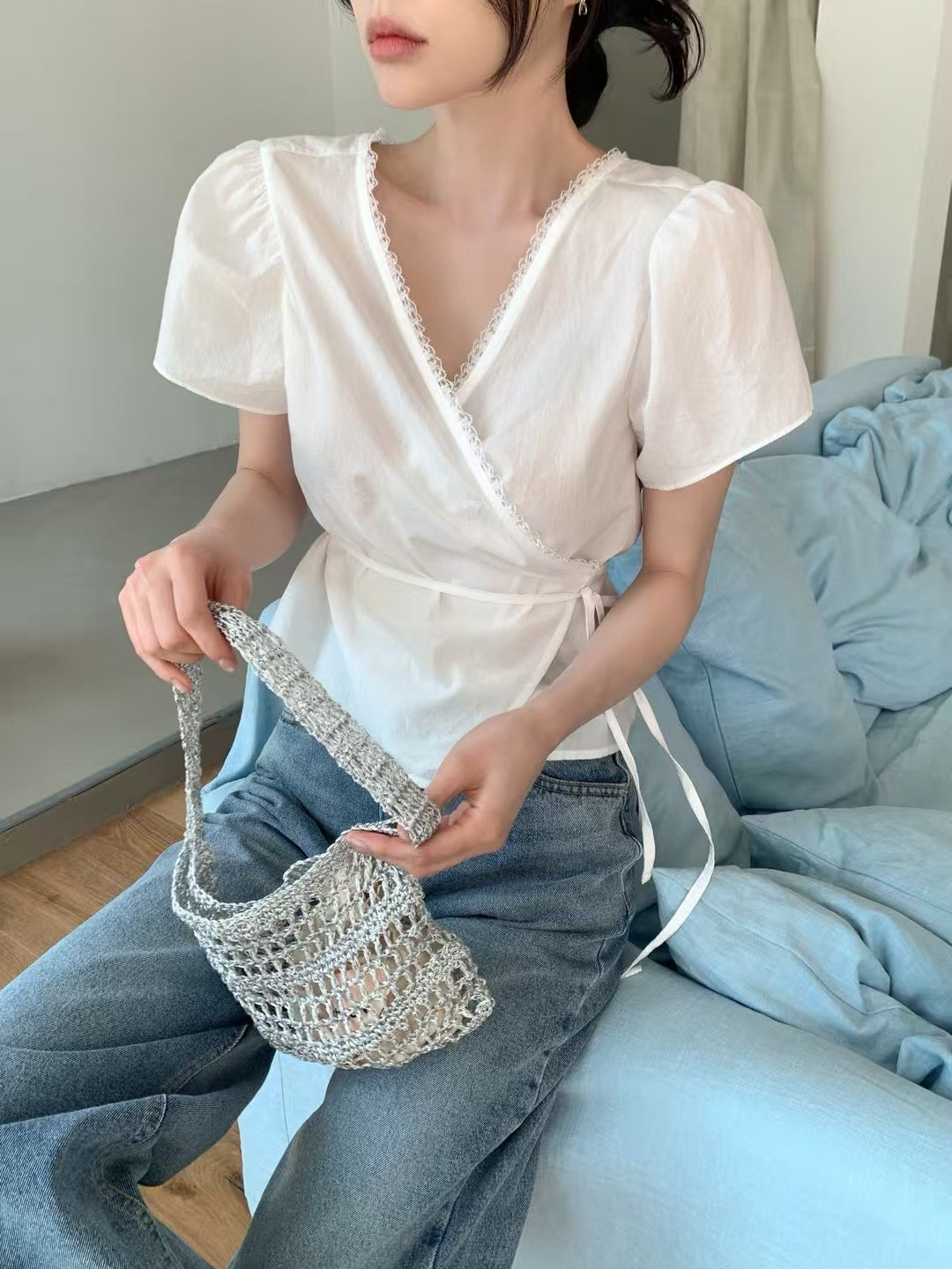// 可前後兩穿一件式lace邊BL