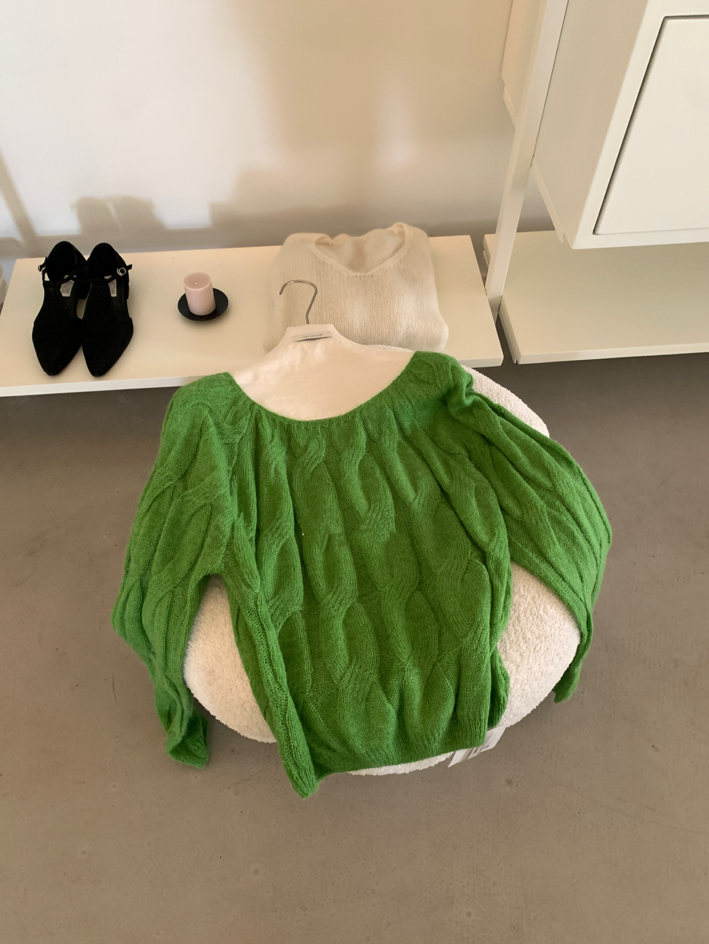 // 大圓領扭紋麻花10%馬海毛NT