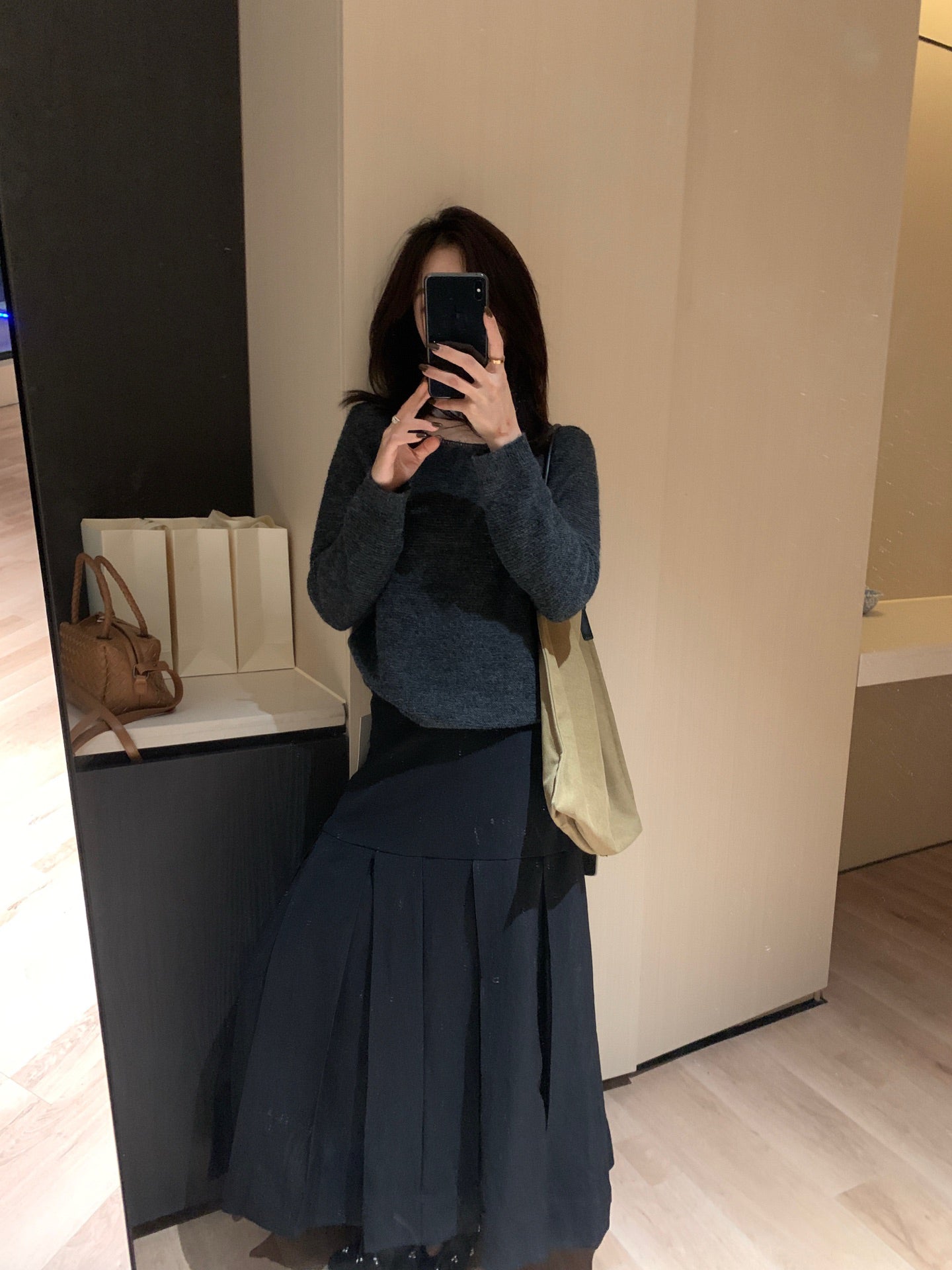 // 橫織紋簡約套頭NT