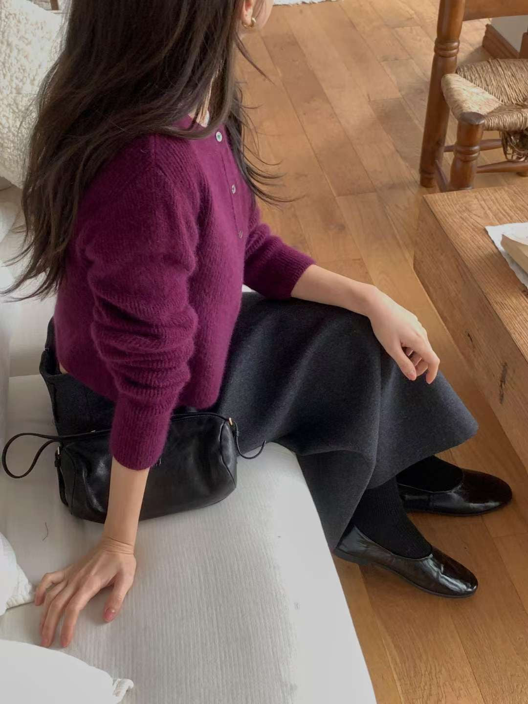 // 高質小短款羊毛CD