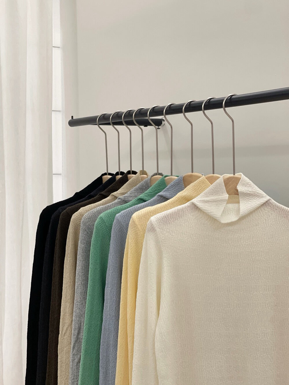 // 6%羊毛肌理感堆堆領上衣