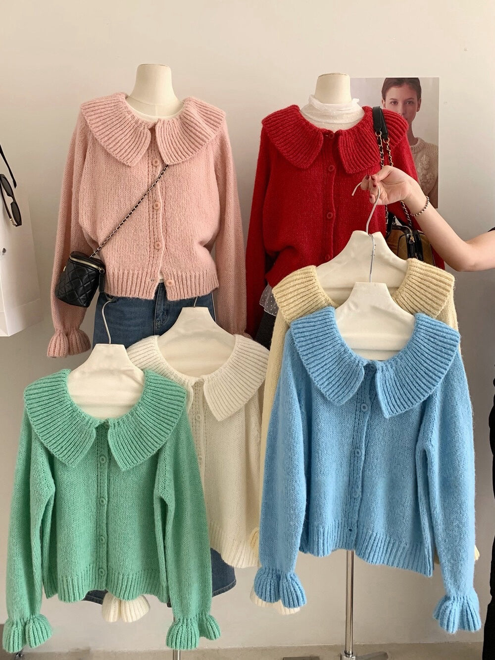 // 大荷葉領+袖開胸毛衣