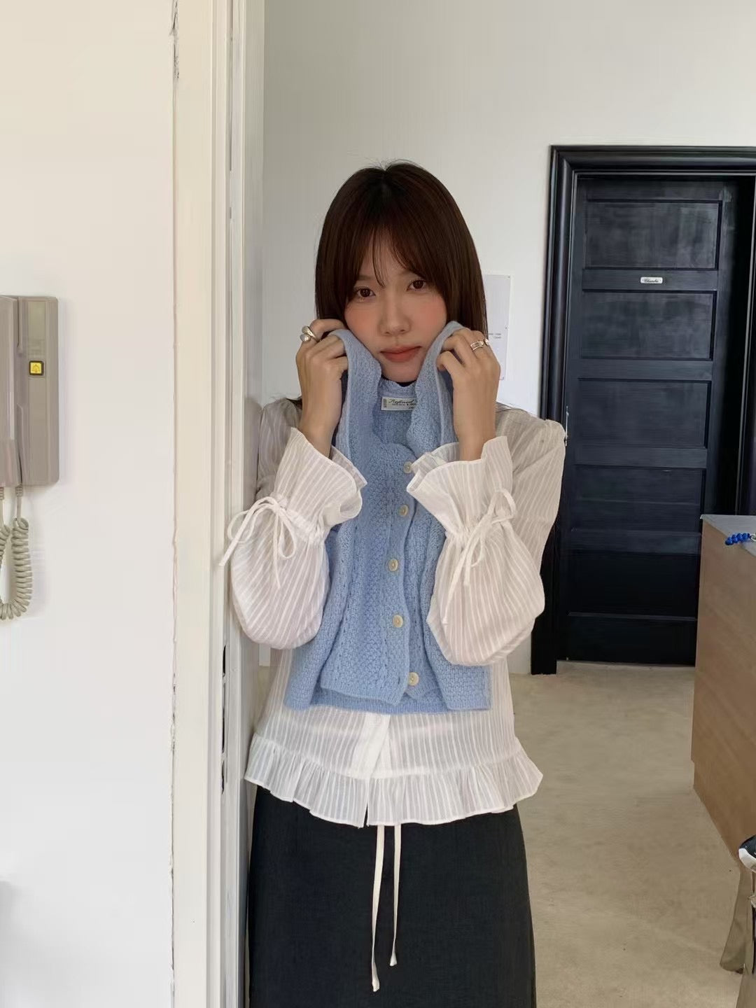 // 精緻波浪花邊織紋背心