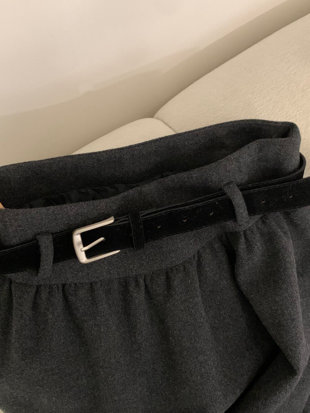 // 7%wool壓褶A字超遮肉半截裙(連腰帶)