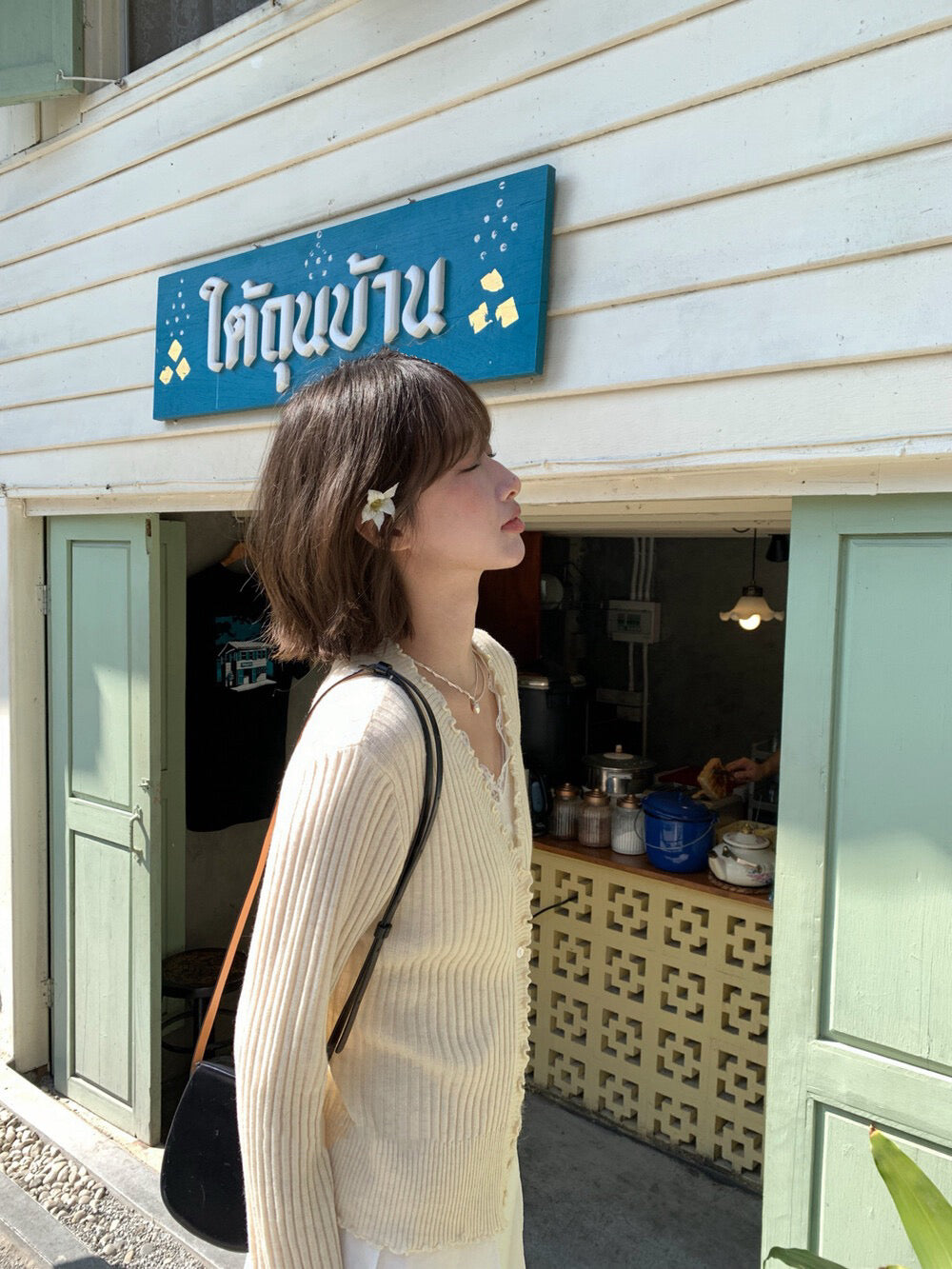 🪝 30%羊毛卷卷花邊V領CD