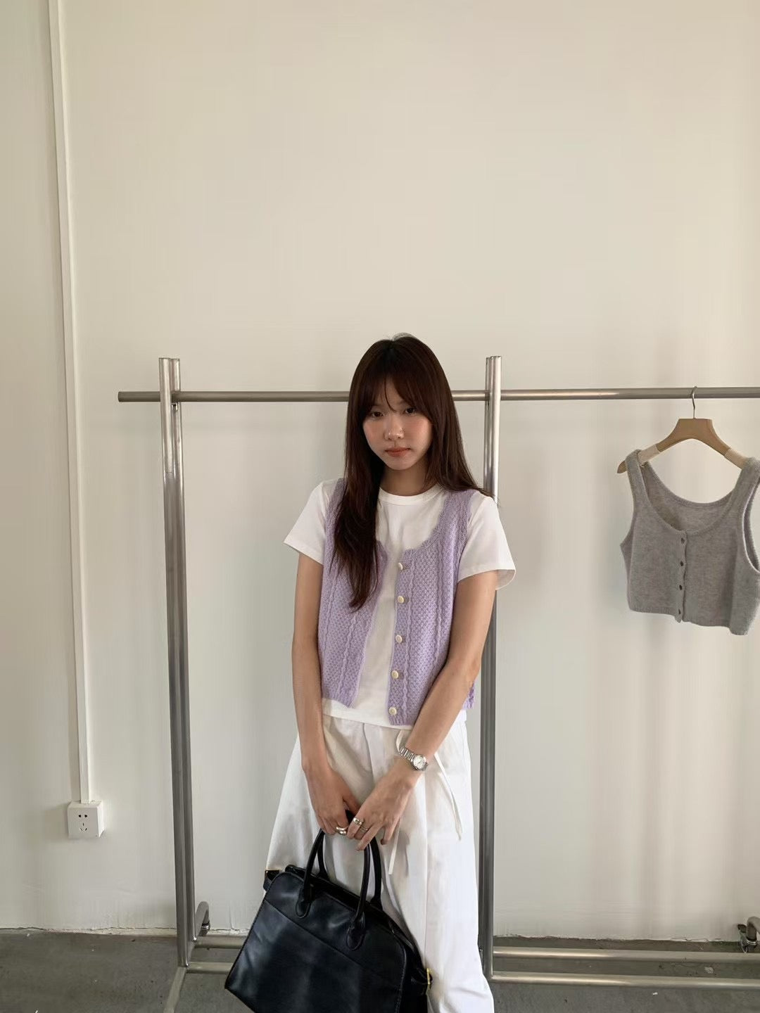 // 精緻波浪花邊織紋背心