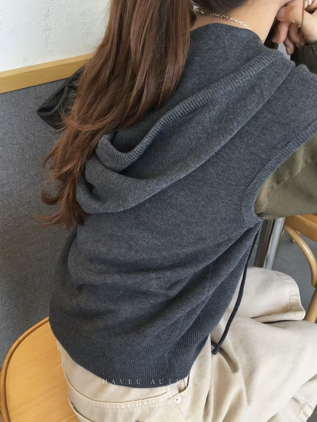 // 慵懶感連帽開胸針織背心