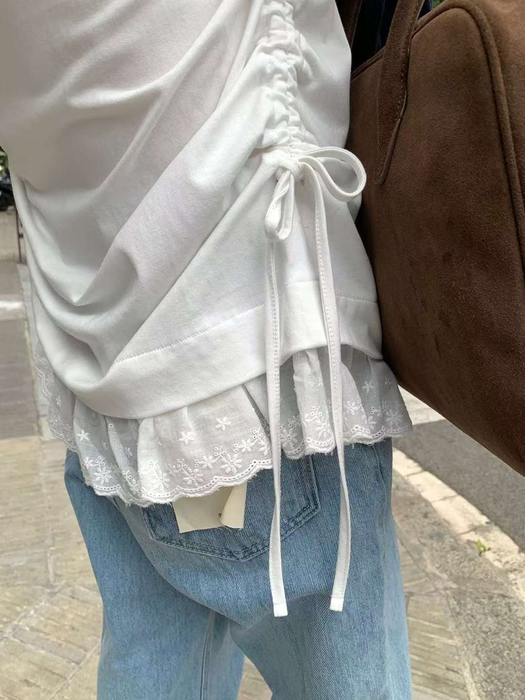 // 疊穿必入側抽繩拼接lace腳TEE