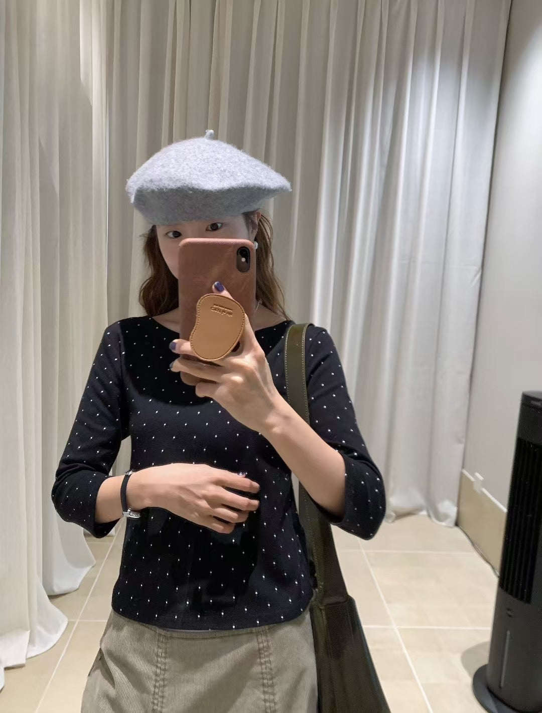 // 八分袖波點磨毛感TEE