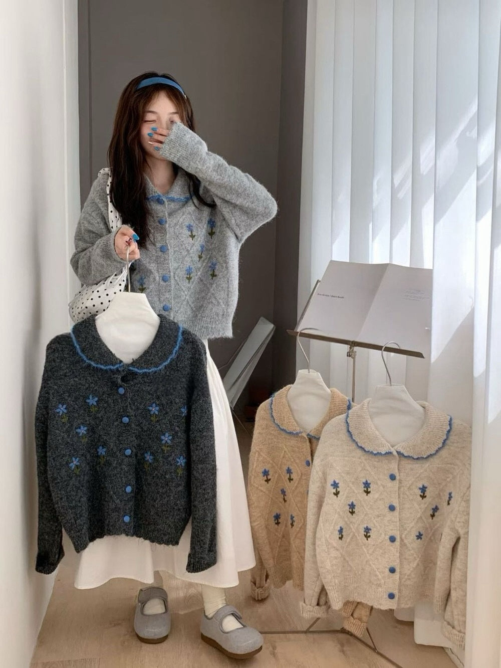 // 18%綿羊毛撞色花邊菱格紋刺繡花CD