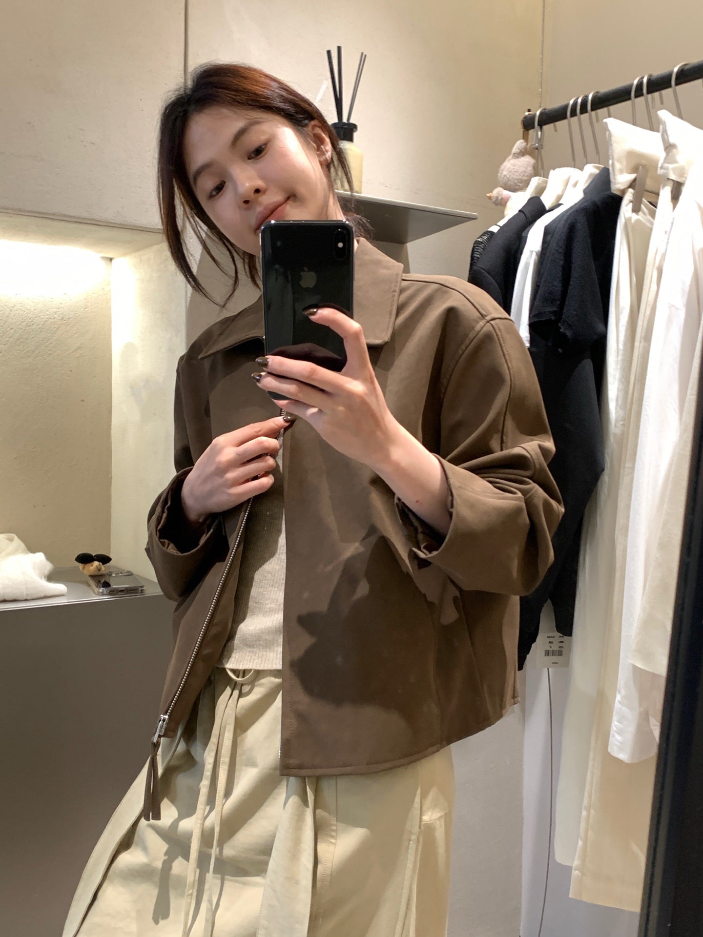 // 帥氣翻領麂皮絨拉鍊外套