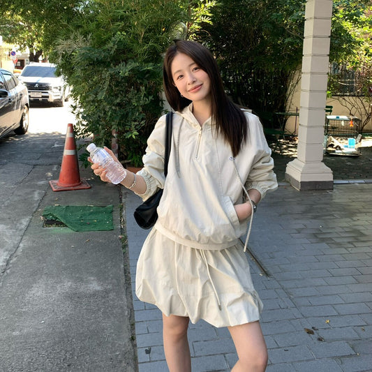 🩰 假兩件連帽半拉鍊上衣+花苞短裙套裝