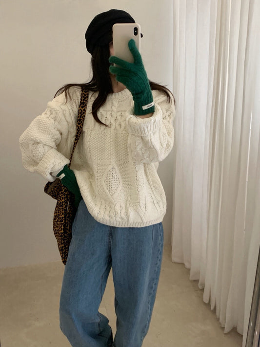 // 超美麻花織紋圓領套頭毛衣