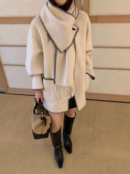 // 100%羊毛撞色鎖邊手工外套(連頸巾)