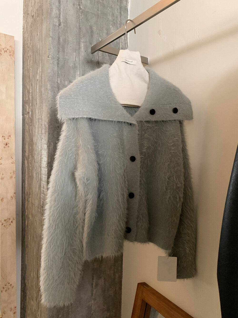 // 毛茸感大翻領貂絨鈕扣外套