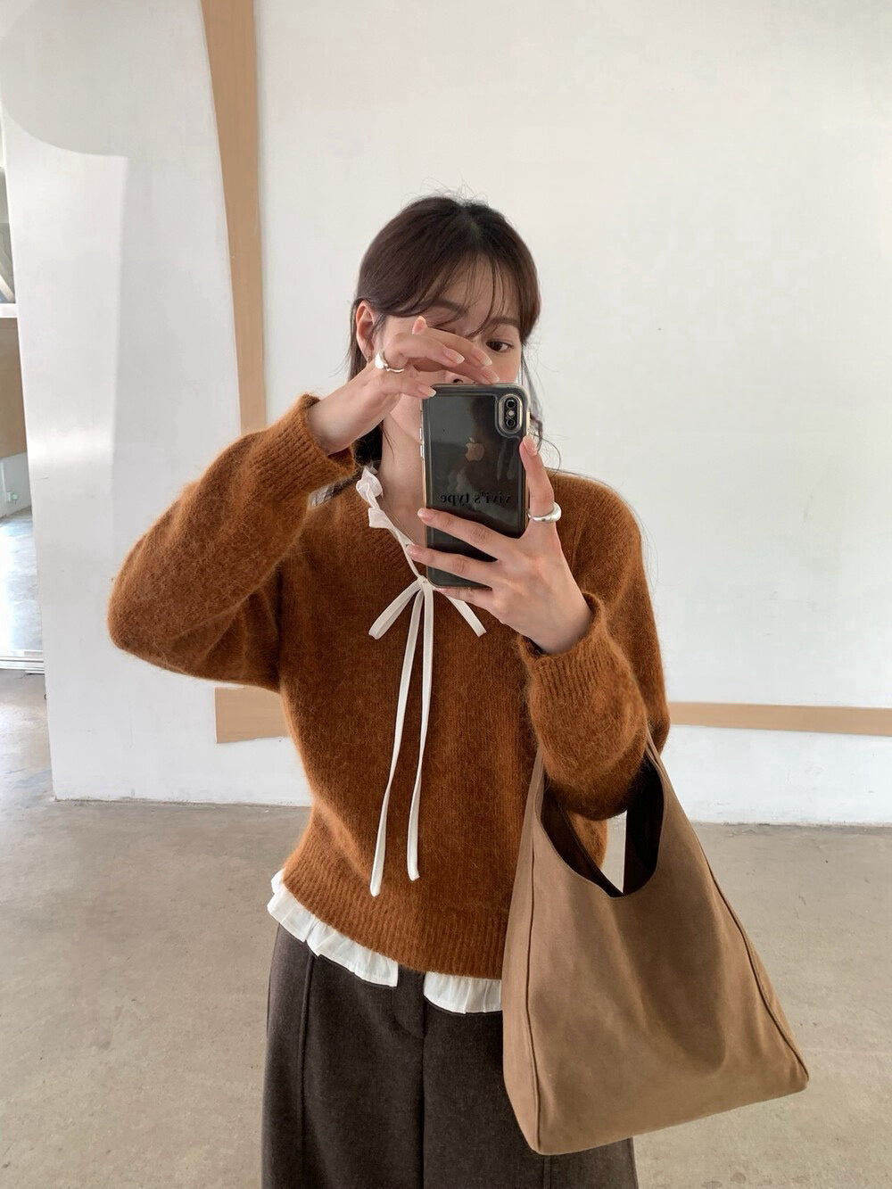 // 拼接花邊綁帶領假兩件毛衣