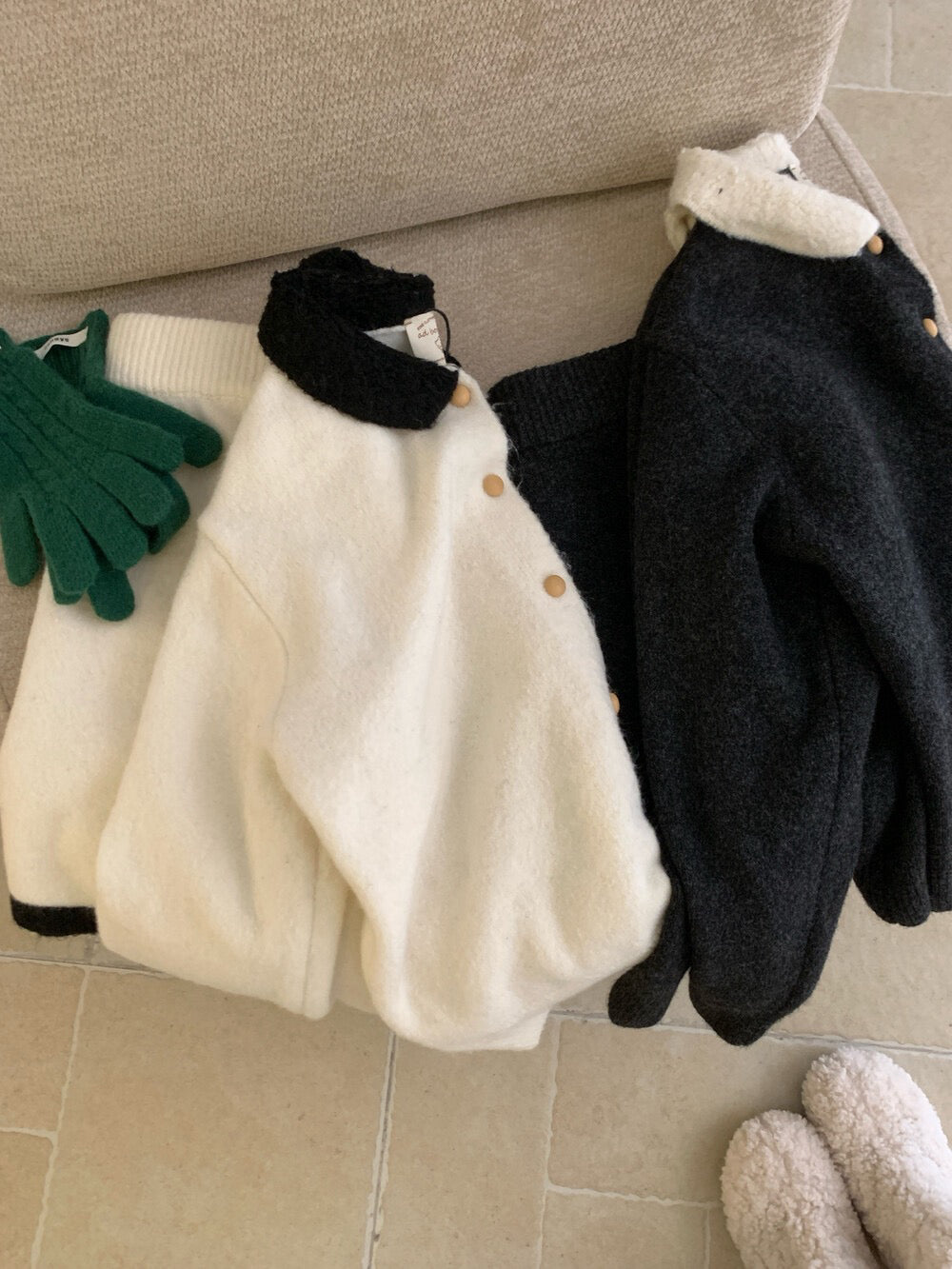 // 撞色領特別鈕扣開胸上衣+裙子套裝