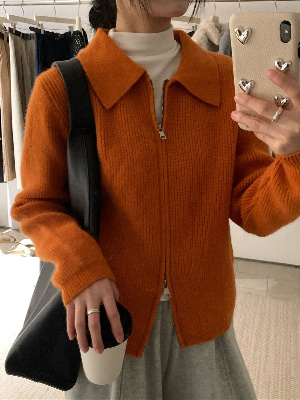 // 細直坑紋翻領上下拉鍊CD