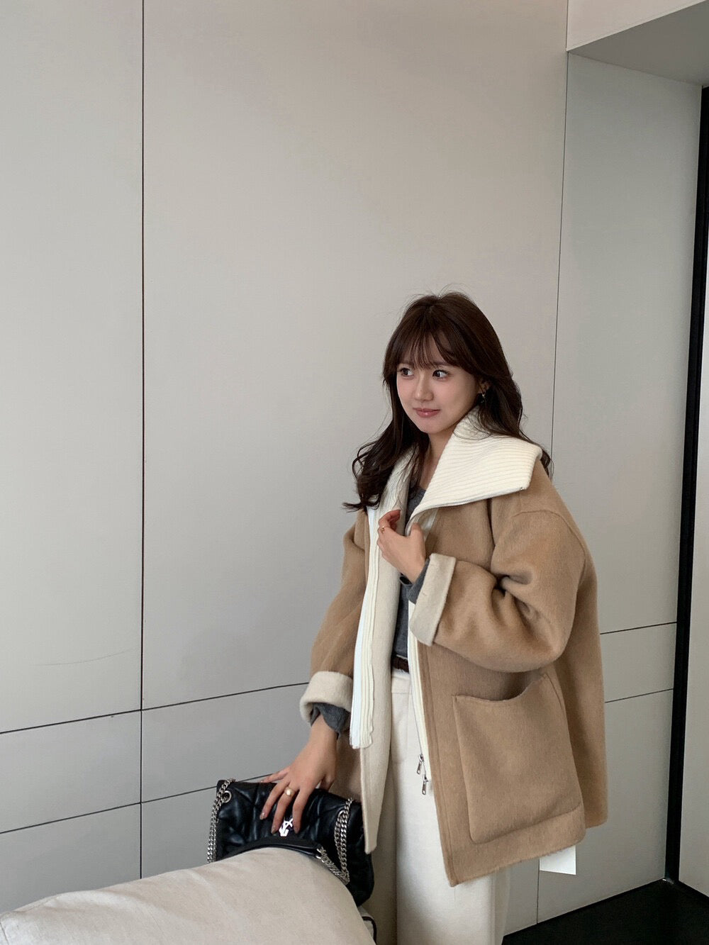 // 造型感針織翻領拼接假兩件手工羊毛外套(毛呢部份100%wool)