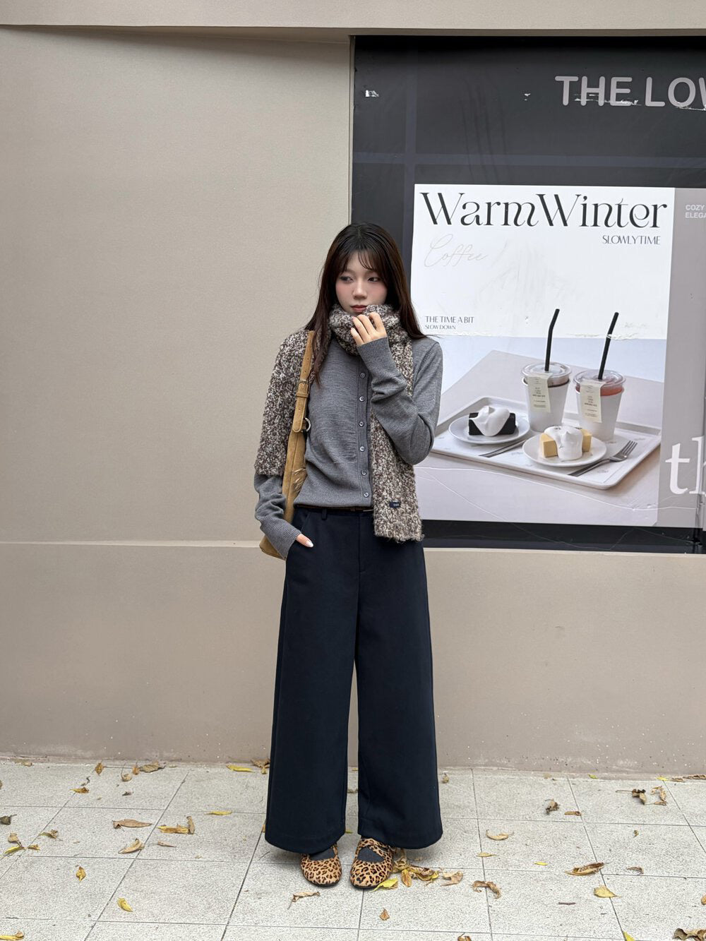 // 極簡BB絨九分直筒褲