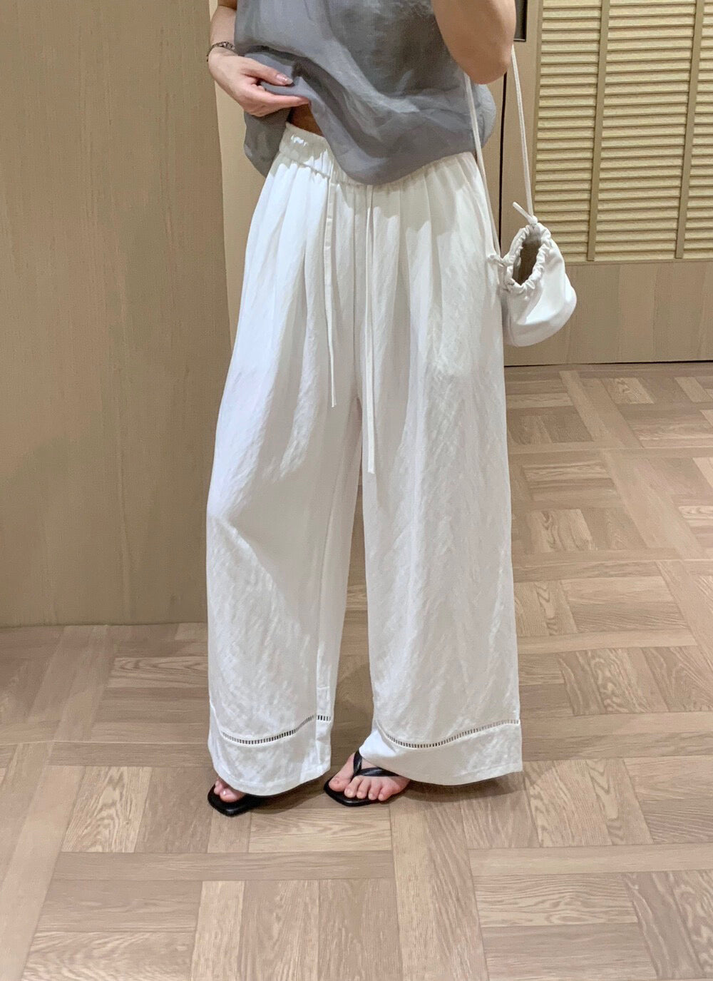 P04 / 超舒服鏤空褲腳設計休閒褲