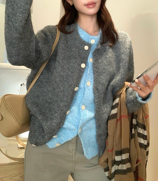 C82 / 撞色假兩件排扣圓領冷外套(8%WOOL)