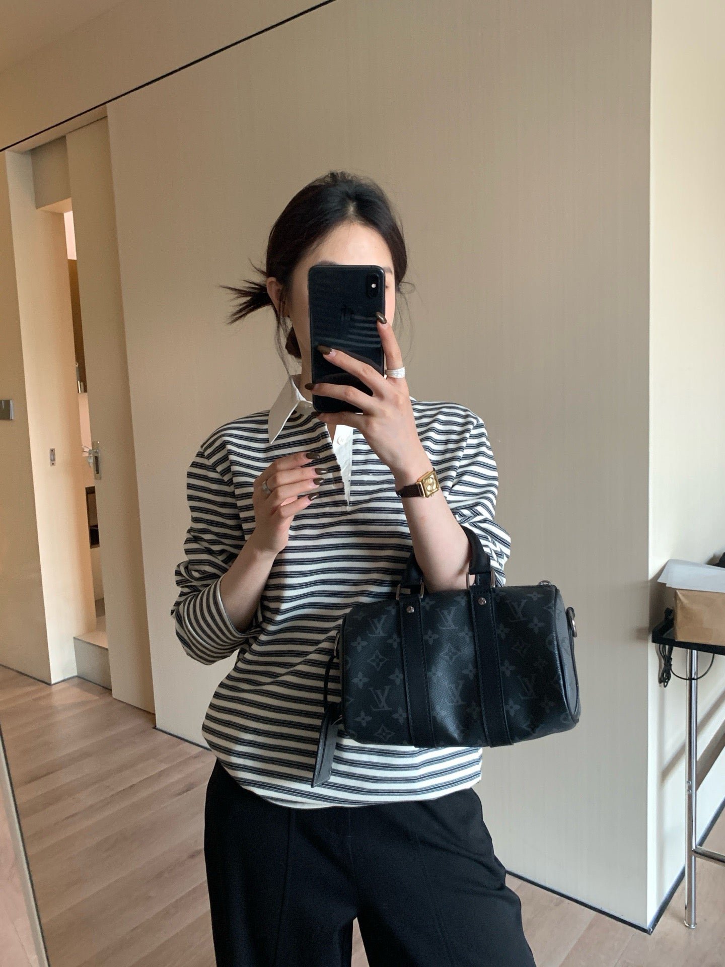 // 高級感翻領鈕扣間條上衣