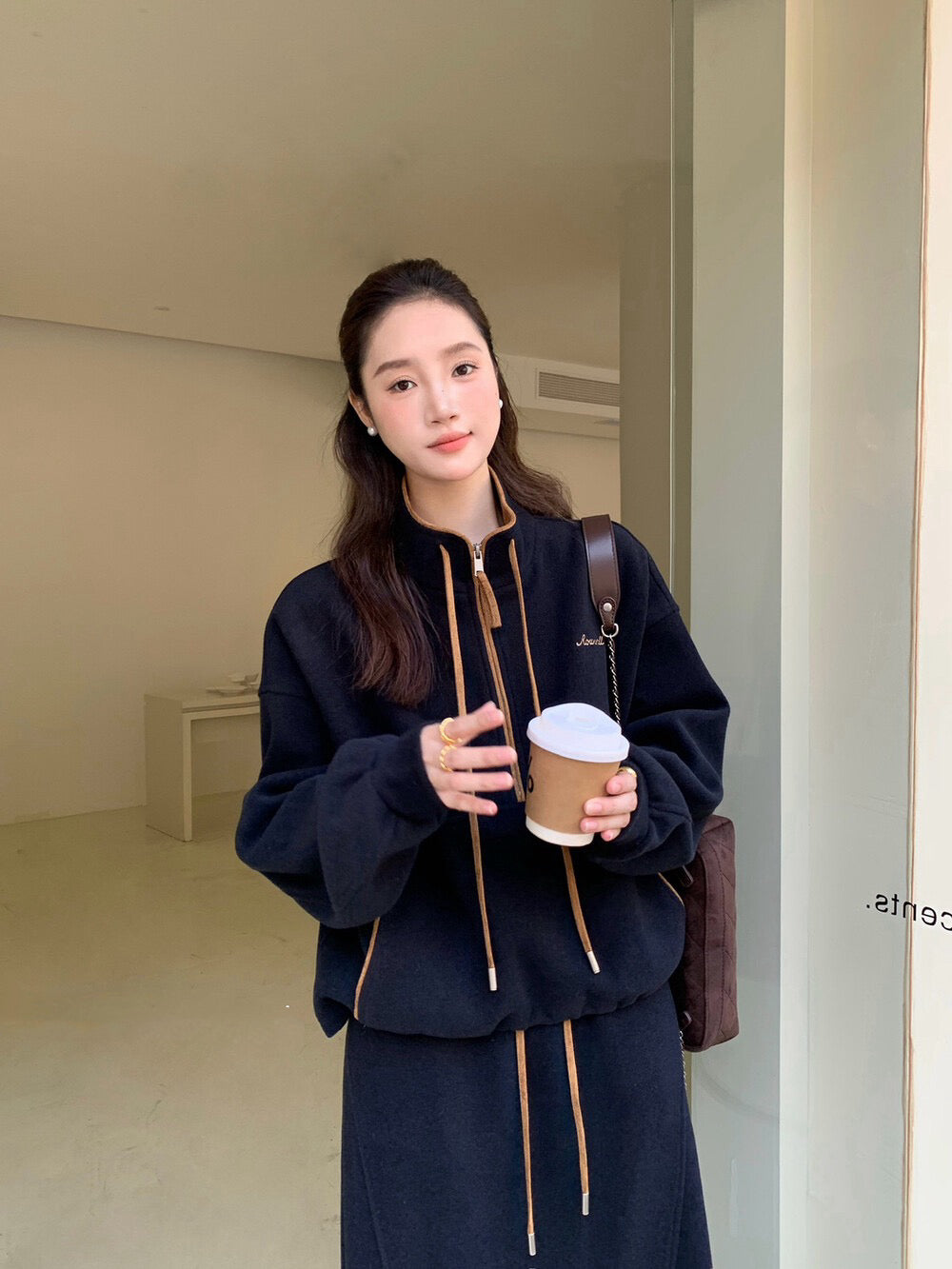 // 撞色邊小刺繡半拉鍊衛衣+半身裙套裝