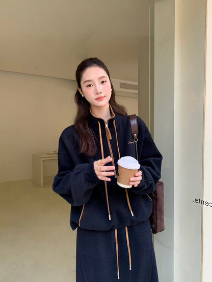 // 撞色邊小刺繡半拉鍊衛衣+半身裙套裝