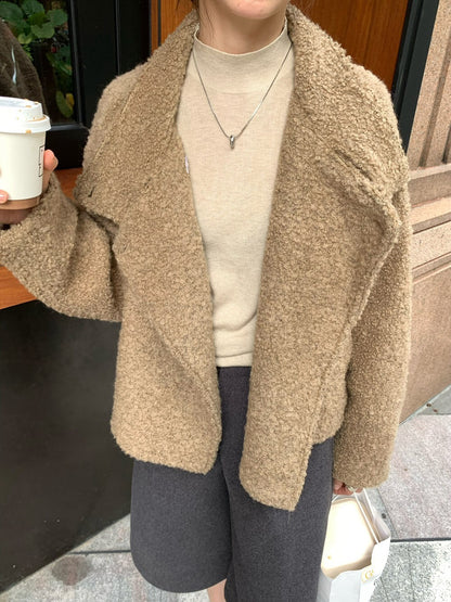 // 可立領圈圈絨一粒鈕簡約外套