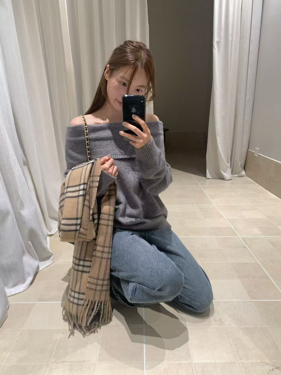 // 溫柔小性感一字領親膚NT