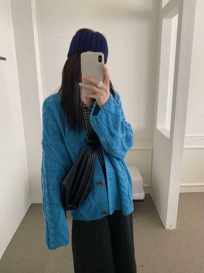 // 復古感V領重工麻花中長CD