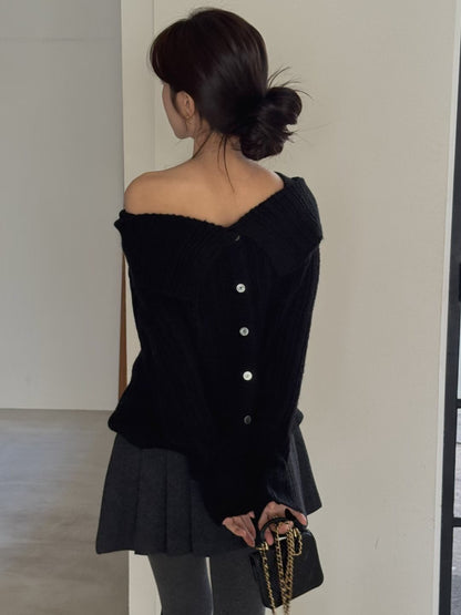 // 可前後兩穿一字領直織紋排扣NT