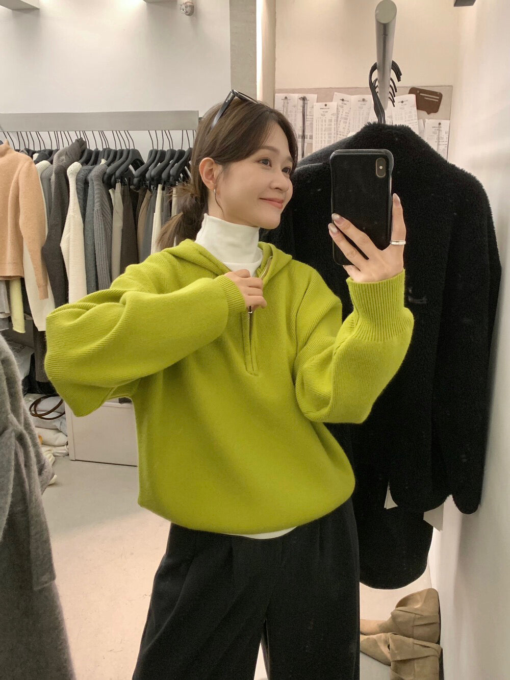 // 經典半拉鍊連帽混羊毛毛衣