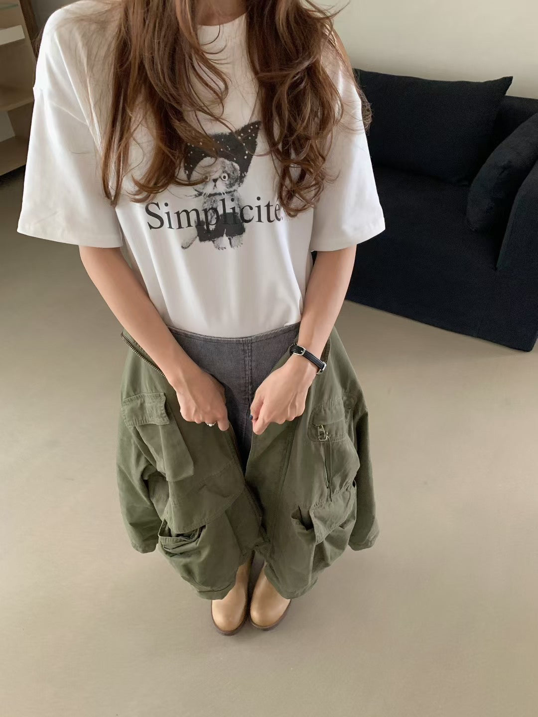 // 帽子小貓字母TEE