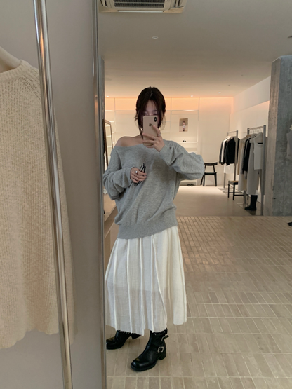 // 超軟糯貂絨斜肩針織上衣