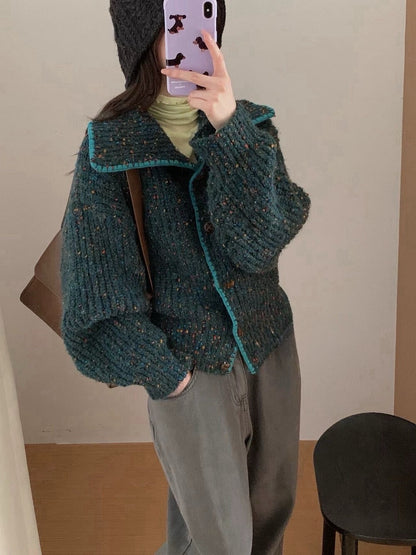 // 30%綿羊毛彩點包邊翻領CD