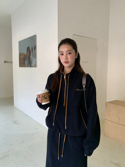 // 撞色邊小刺繡半拉鍊衛衣+半身裙套裝